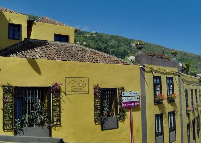 Апартаменты Aptos Monasterio De San Antonio 1