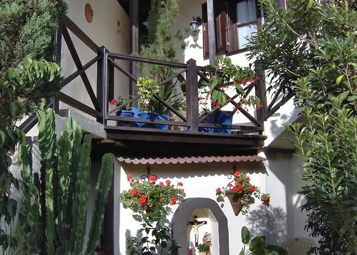 Aptos Monasterio De San Antonio 1 Apartment